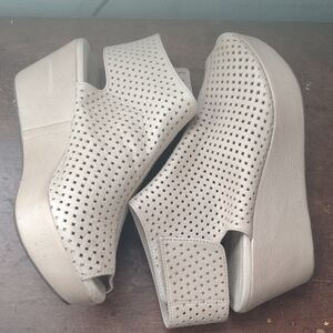 🔥Chocolat Blu Cream Wedge Sandals